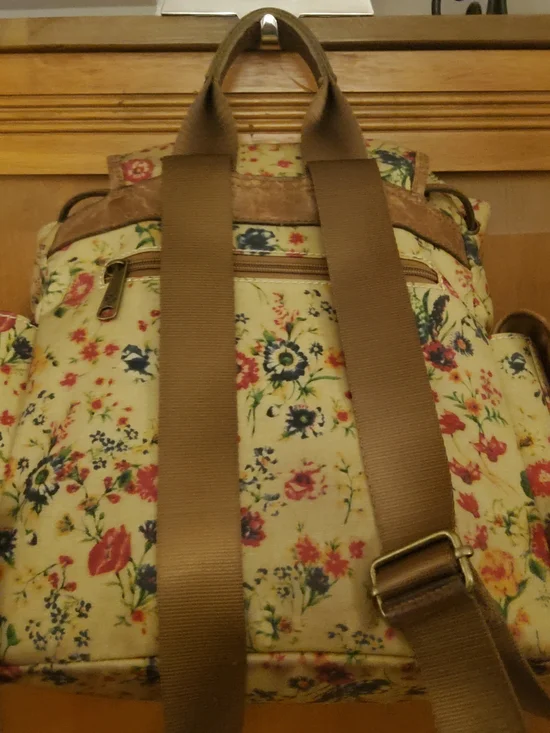 Patricia Nash Floral Canvas Backpack VGUC~EUC - Picture 2 of 15